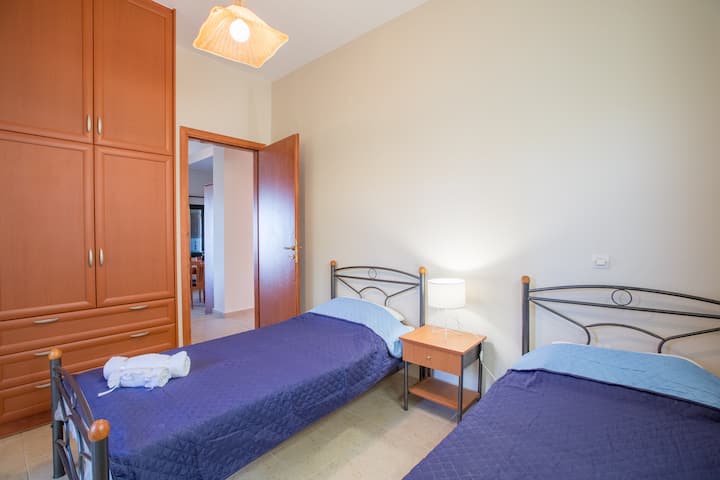 საძინებელი 2