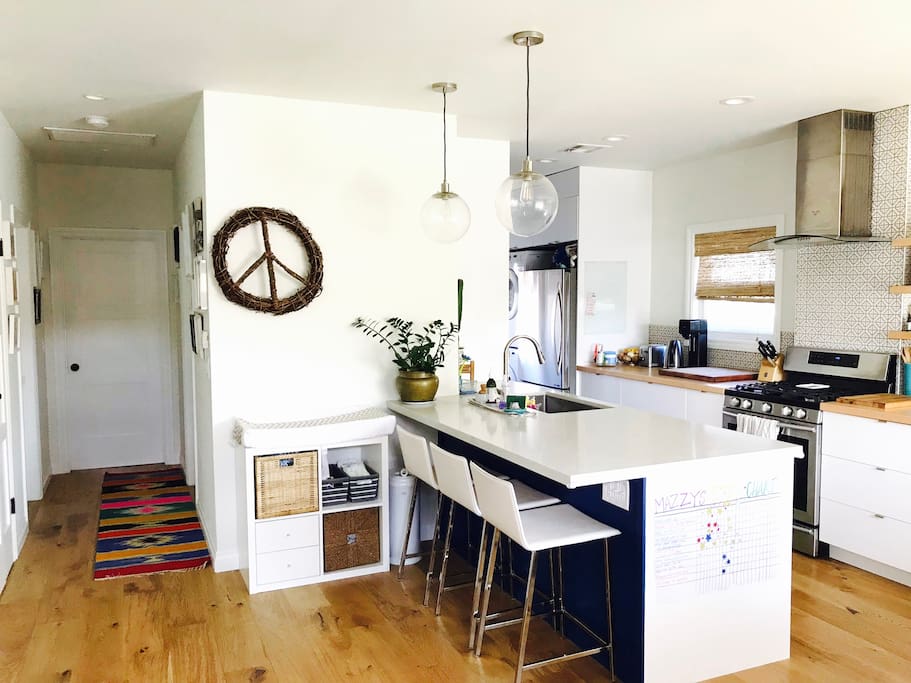 Kitchen / Bar space
