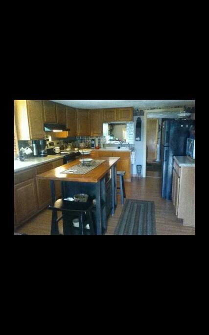 A kitchen that enjoys company!