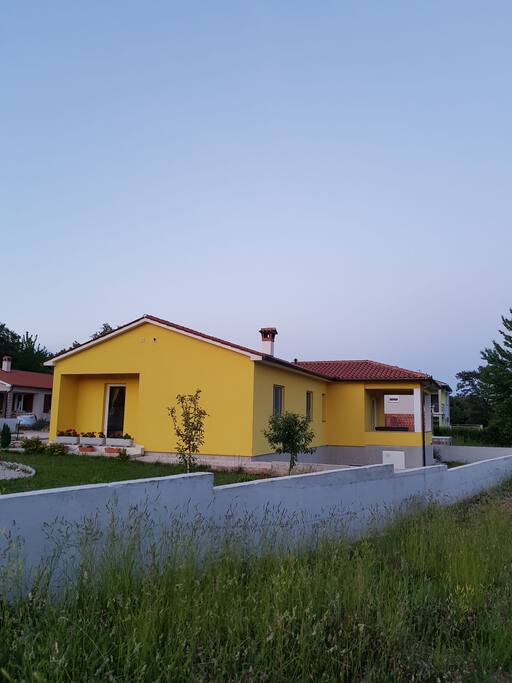 Bečići 120 Labin