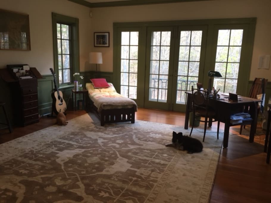 Beautiful area for reading, writing, or yoga...