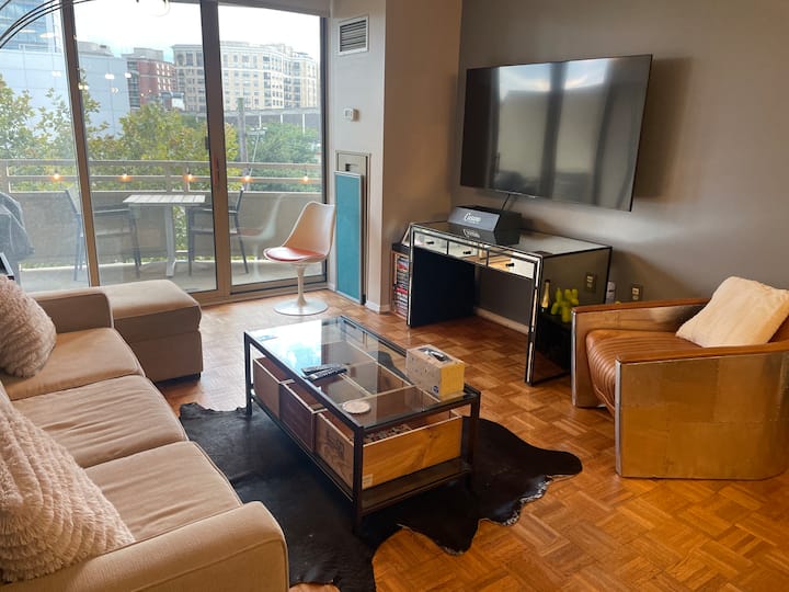 Bright 2br W Amazing Loc And View - Bethesda, MD