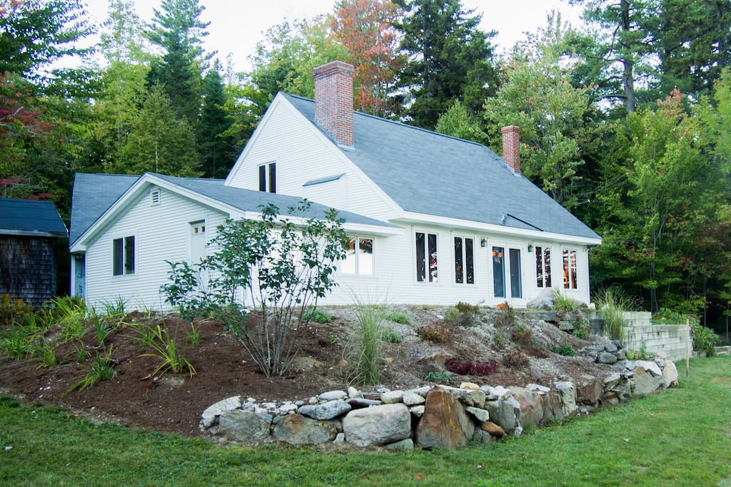 An all-season cottage available year round.