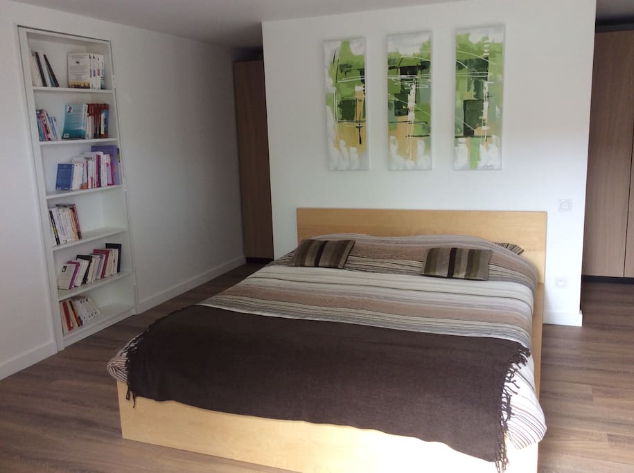 Lit 160cm. Grand dressing