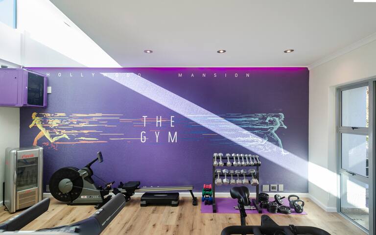 Camps Bay 5 Star Holiday Mansion – Butler Service gallery image 5