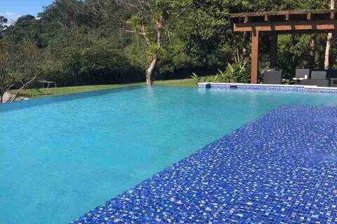 Villa en el Lago de Yojoa