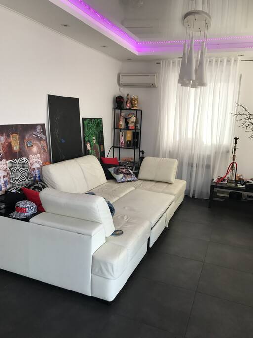 Living room, 1st floor