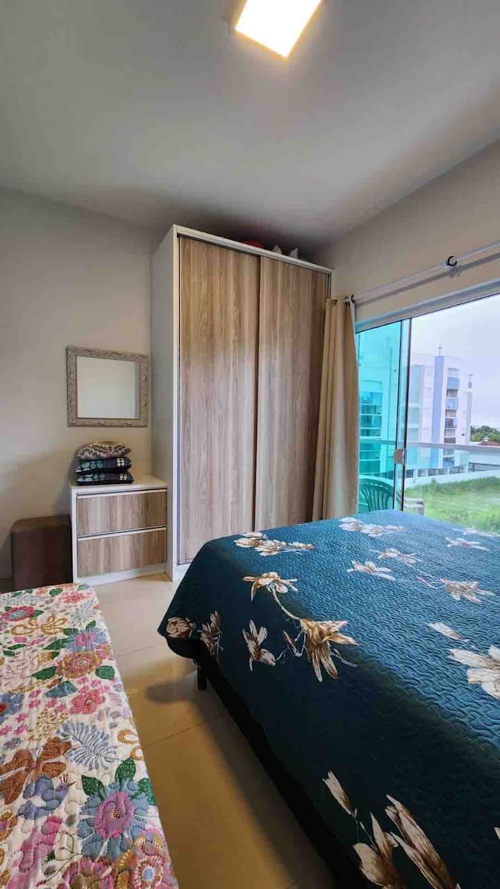 Apartmán s 1 manželskou posteľou a 1 samostatným lôžkom 