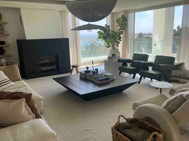 Elegant house with beach and forest view