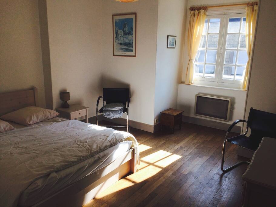 La chambre vue de l'entrée