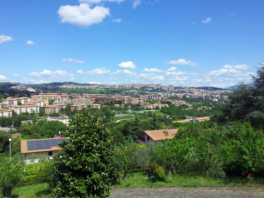 vista panoramica sulla città di Perugia