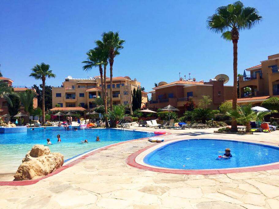 3 swimming pools
