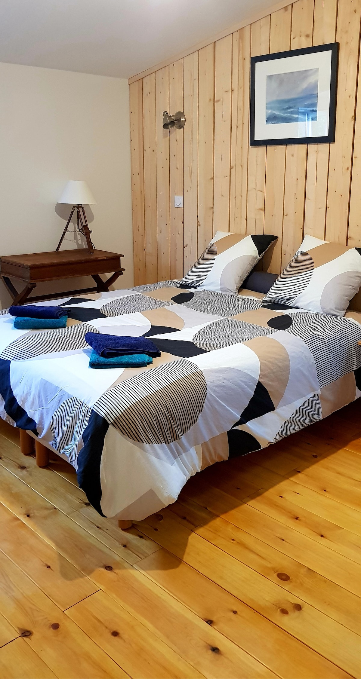 Bedroom 1: Bedroom 1: Bedroom 2 seats or 2 single beds