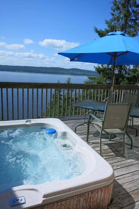 Vue du SPA sur le Lac