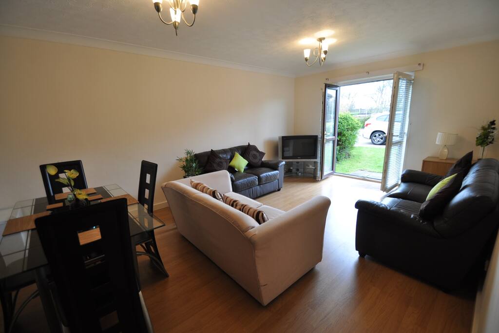 Lounge with Dining area