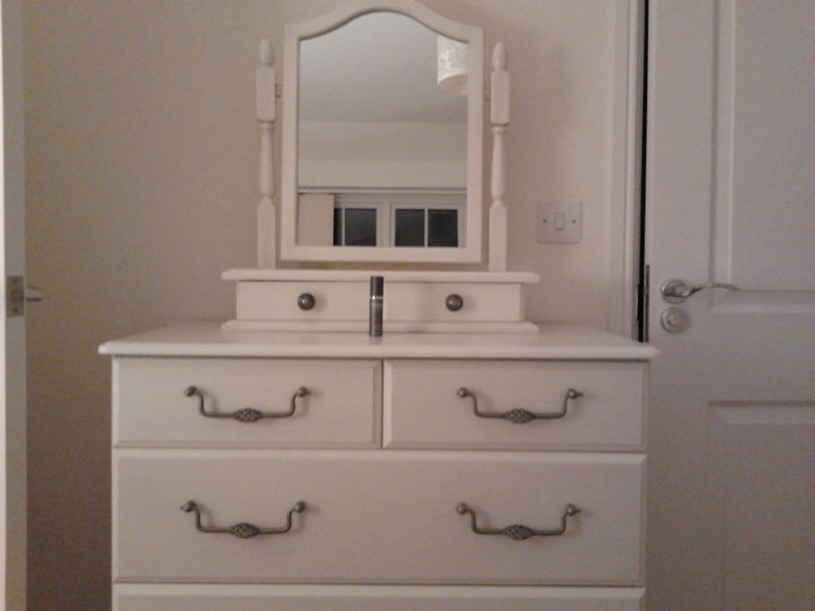 Empty chest of drawers for guest use