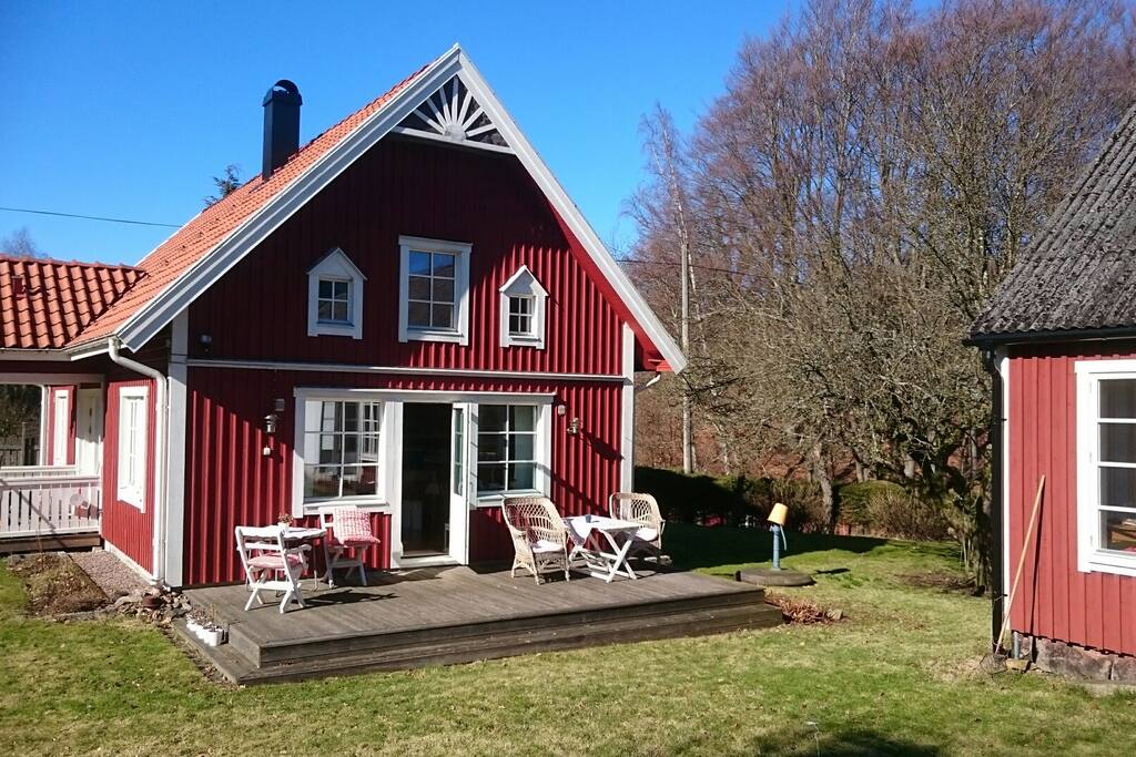 Veranda direkt ut från kök/allrum.