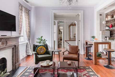 Enchanting Apartment in the Soul of the Historic District