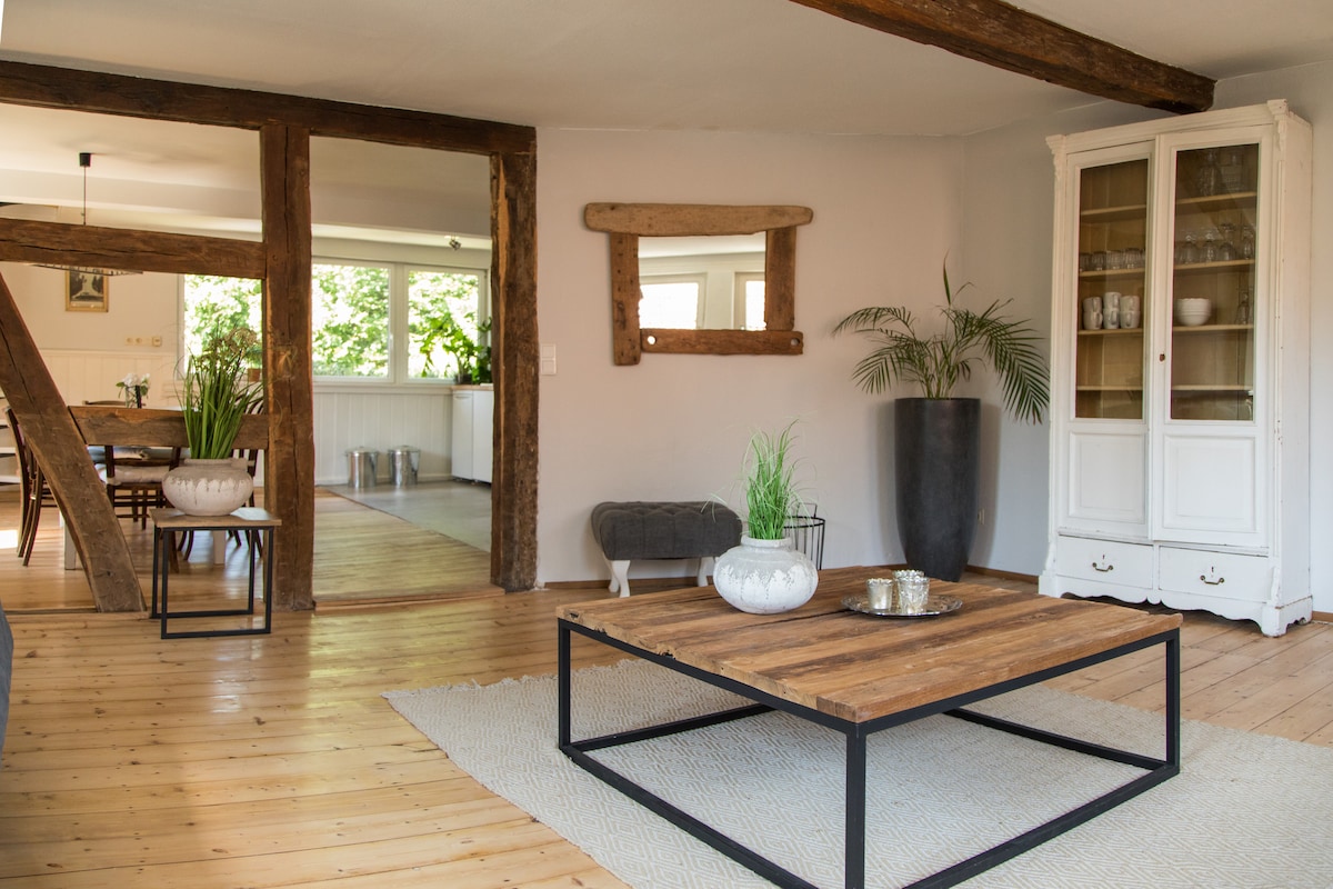 Всекидневна и трапезария