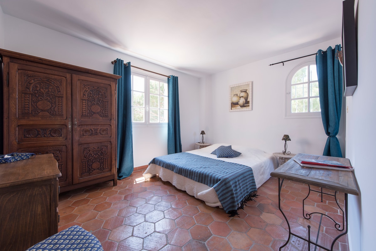 Dhomë gjumi 4 kati i parë