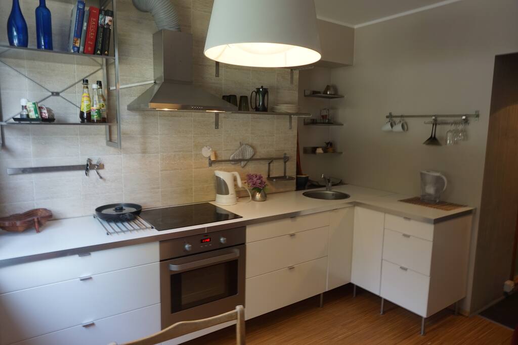 Kitchen has all necessary for cooking light meals. Ice always ready to use.