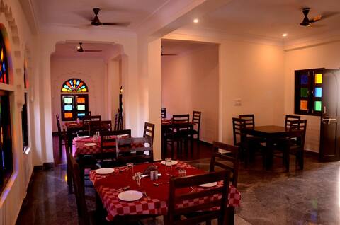 Heritage Haveli with Lake View