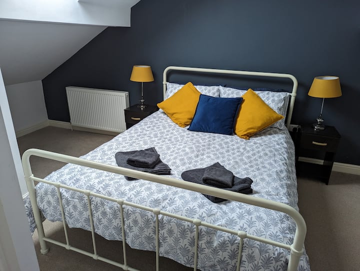 غرفة النوم 2