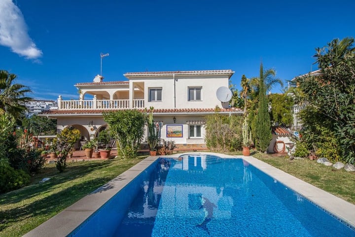Hervorragende Villa Meerblick Beheizter Pool 5 Minuten Zu Fuß Zum Strand Und Allen Annehmlichkeiten - La Cala de Mijas