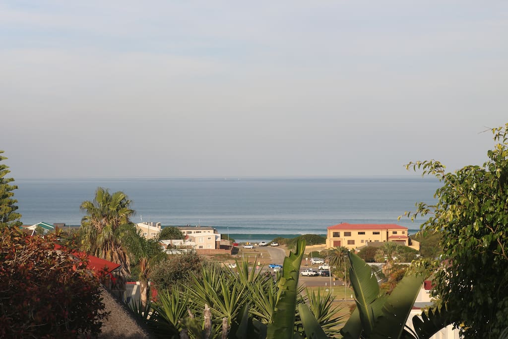 Sea View
( just 500 m down the road surfspot Secrets)