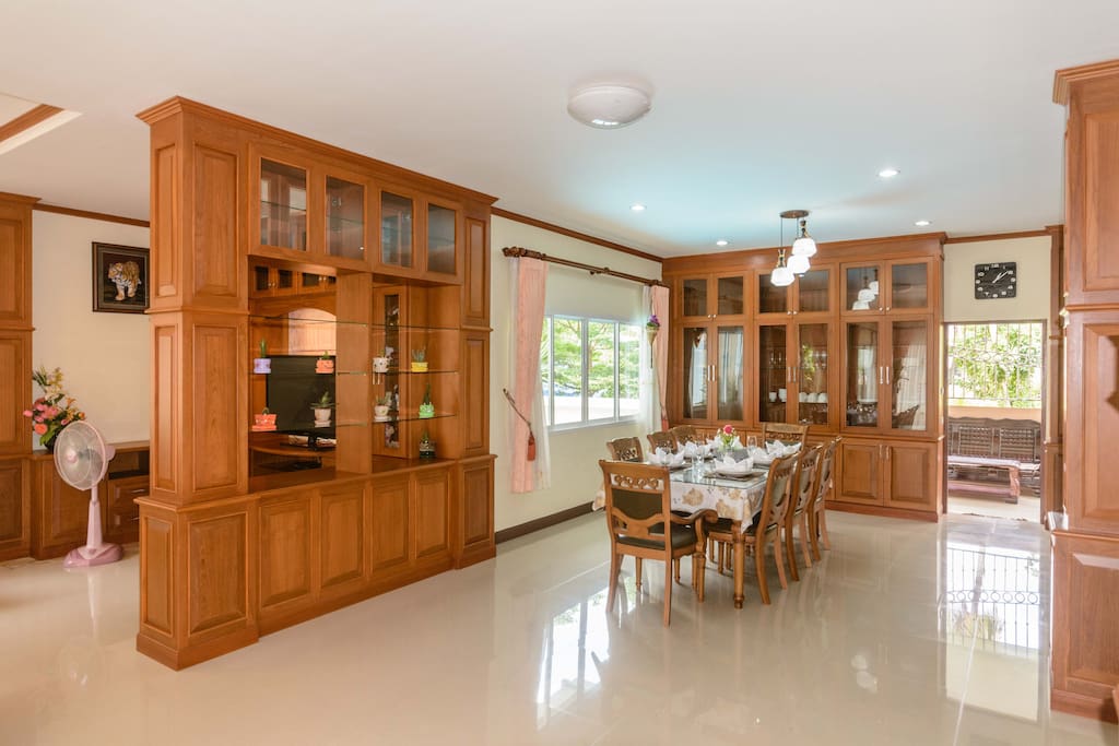 Large dining and kitchen areas