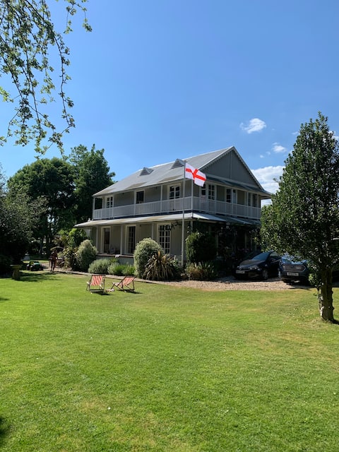A Stylish Colonial Tin House in Sherborne, Dorset