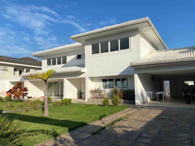 Mansão exclusiva na Barra da Tijuca- perto praia gallery image 3