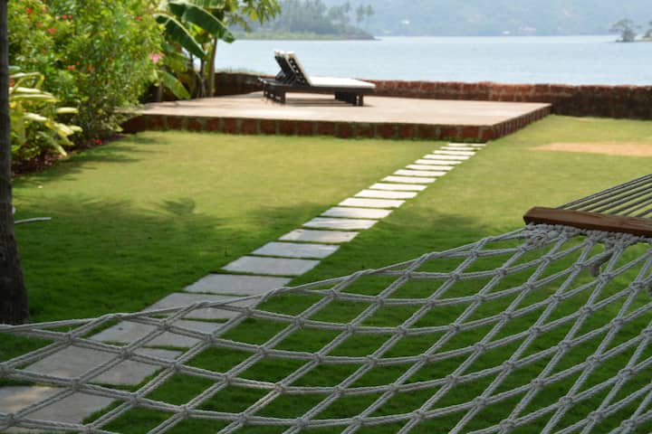 Morjim River Villa 2