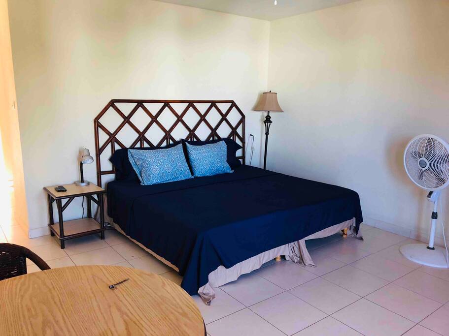 King size bed