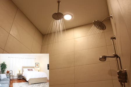 Rain Shower Deluxe Suite - Unforgettable Getaway!