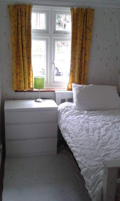 Single bedroom