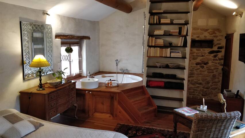Parish Suite of Rome