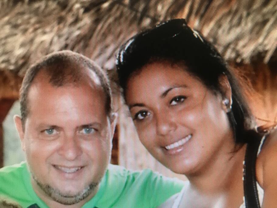 Carrasco y Karem , your personal hosts