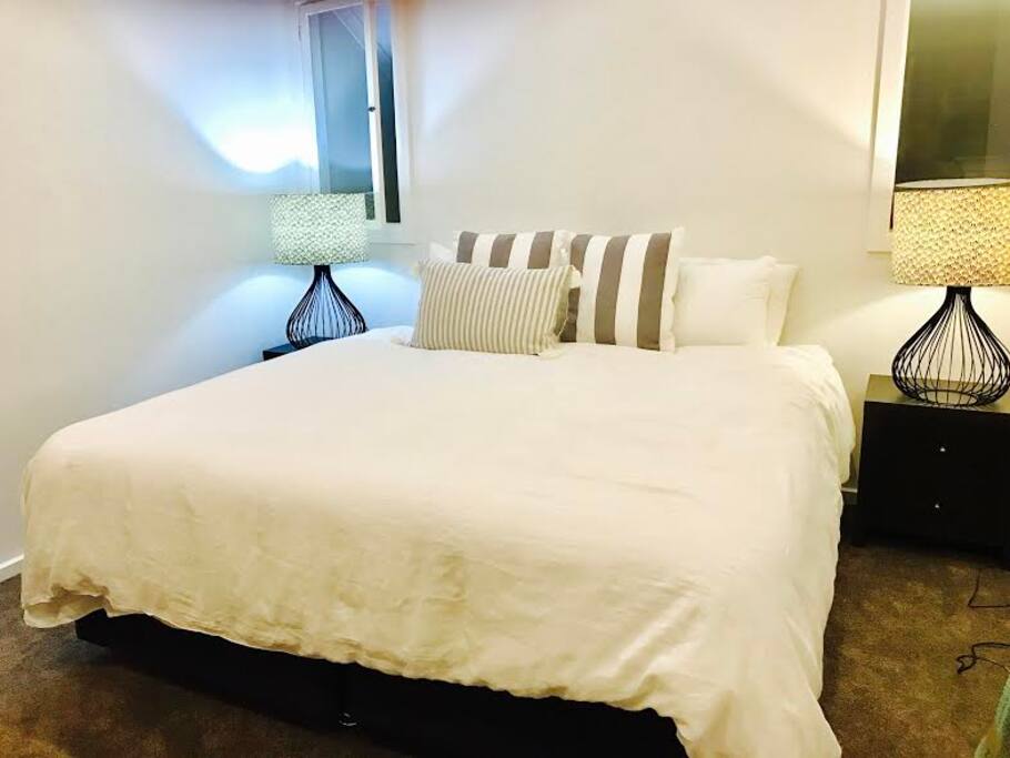 King bed in the main bedroom