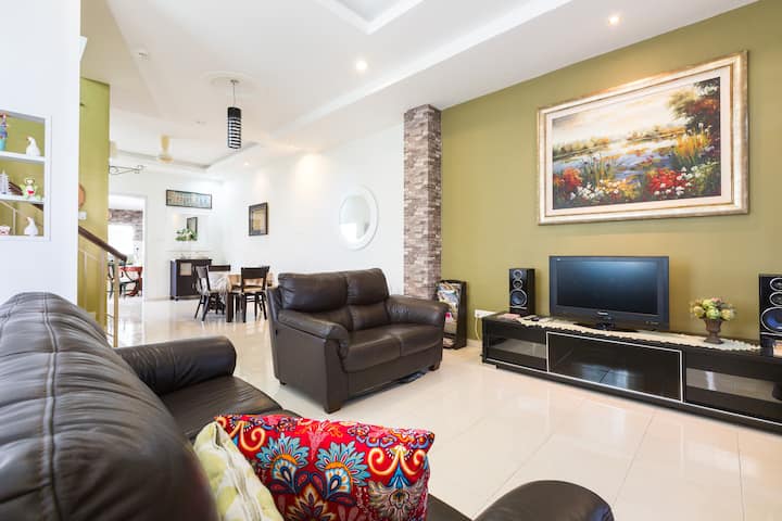 Cosy Homestay At Penang Island -Beach And Village - Penang Island