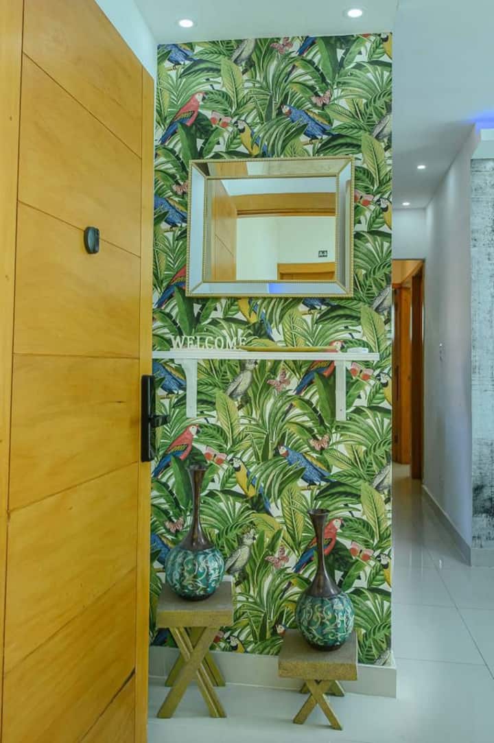 ВХОД КЪМ АПАРТАМЕНТА 