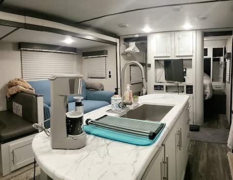 Wanderer, private loaded 30 ft RV, fully setup