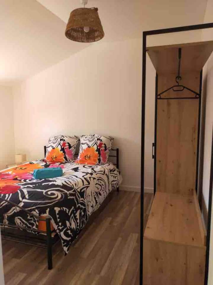 Slaapkamer 2
En het tweepersoonsbed 140