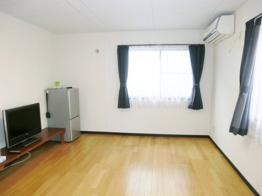 お部屋はフローリングになっています