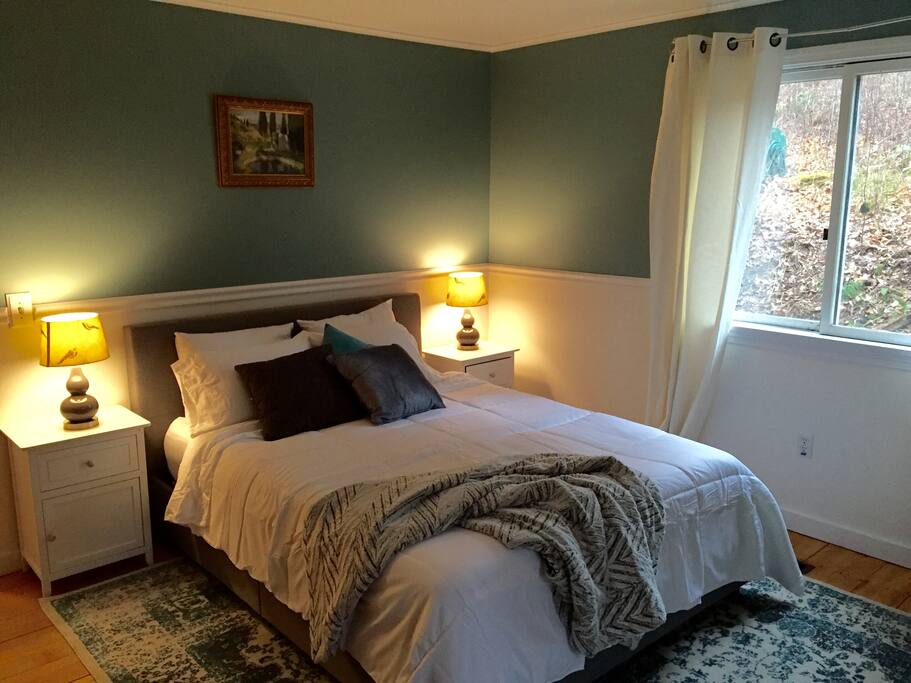 Upstairs Bedroom 1
