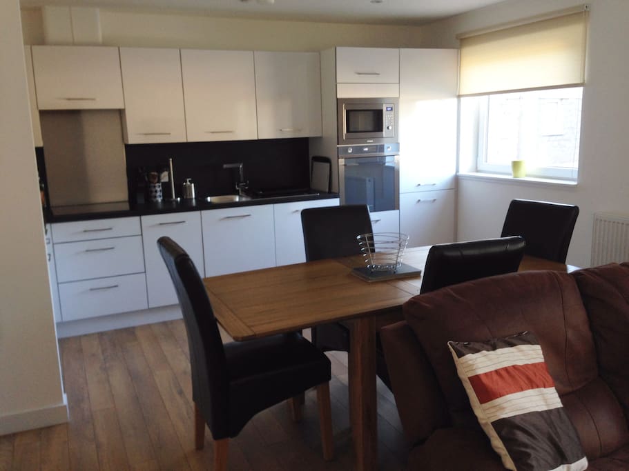 Fully fitted Kitchen