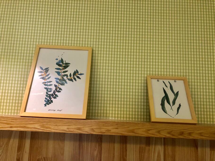 小V一眼看中的相框