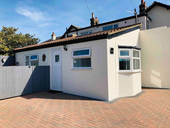 12 Best PetFriendly Holiday Cottages In Filey, England Updated 2024 Trip101