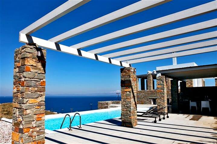Villa Litharia, enchanting location and view gallery image 3