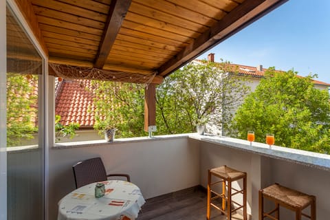 Charming ap. A/2 Hasanec